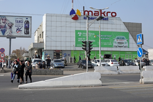 Супермаркет Makro в городе Нурафшон (бывшей Той-Тепе), 2019 год