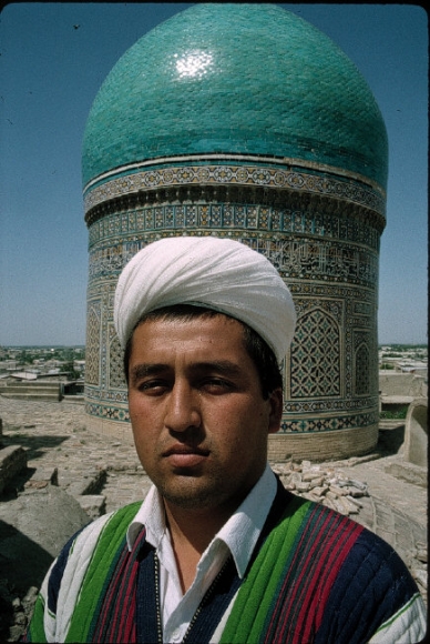 Студент медресе Мир Араб, 1993