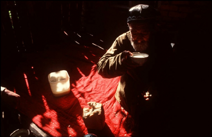 Самарканд, 1988. Смотритель еврейского кладбища